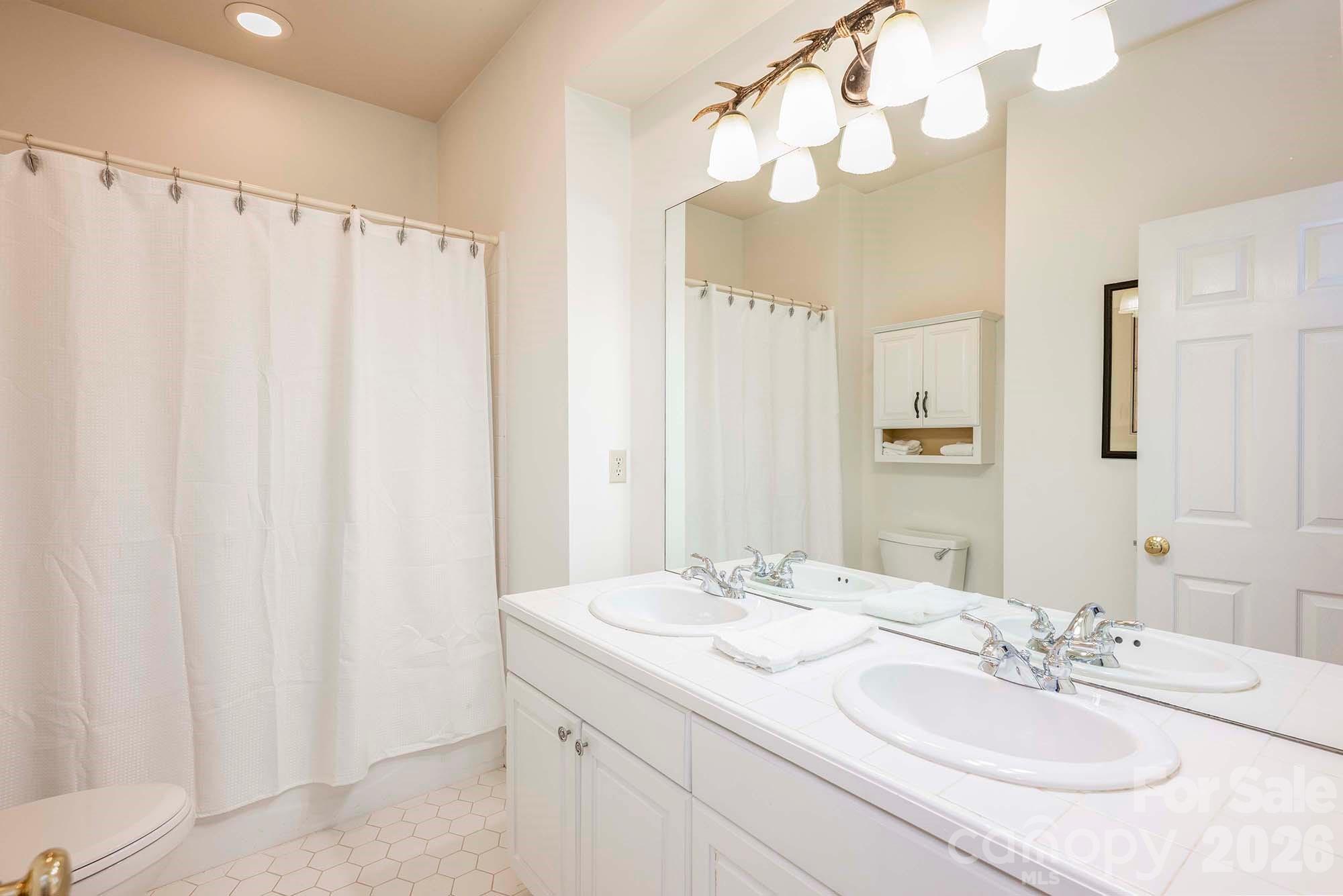 Lake Toxaway Estates - Residential