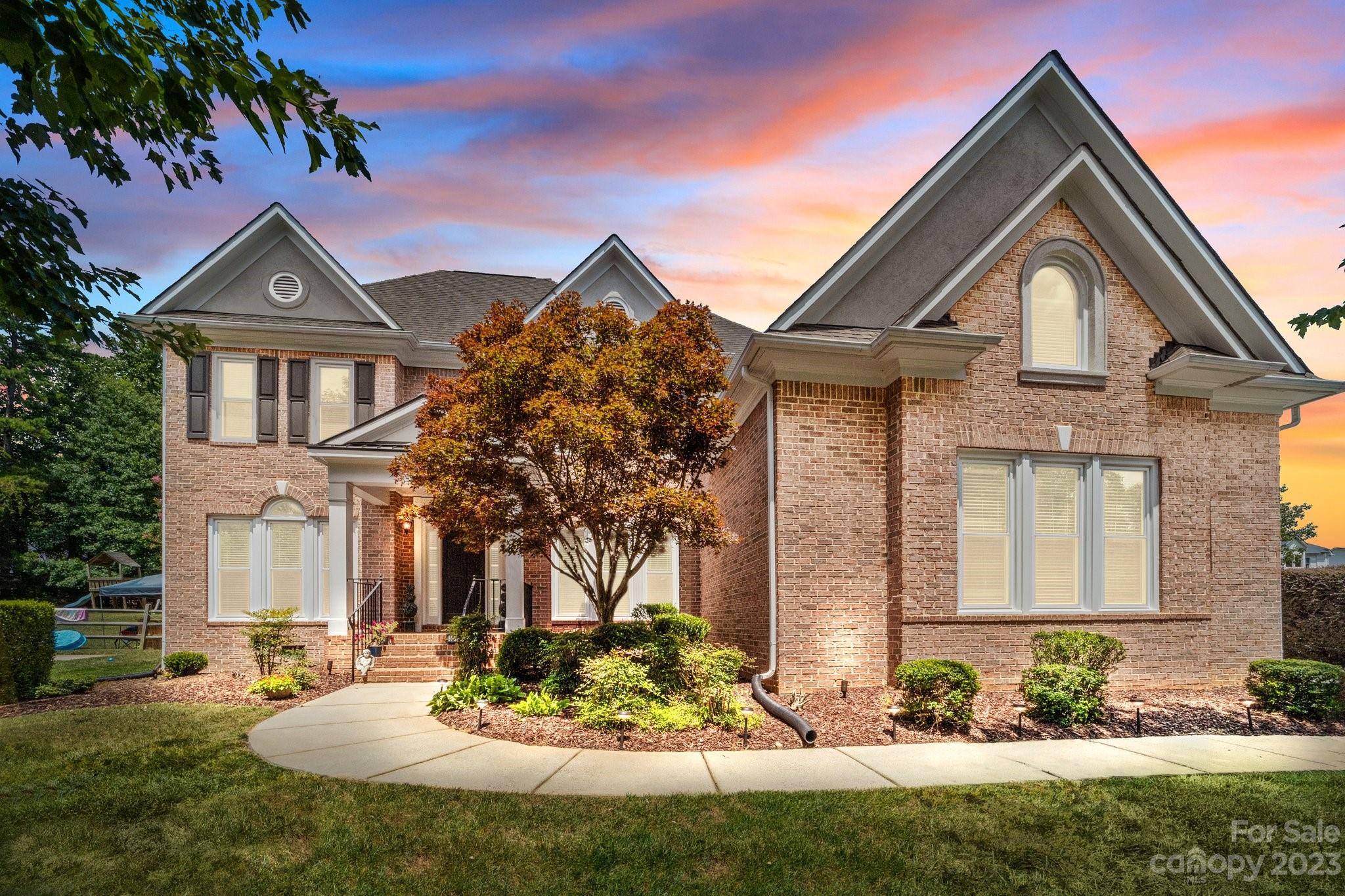 The Hamptons - Residential