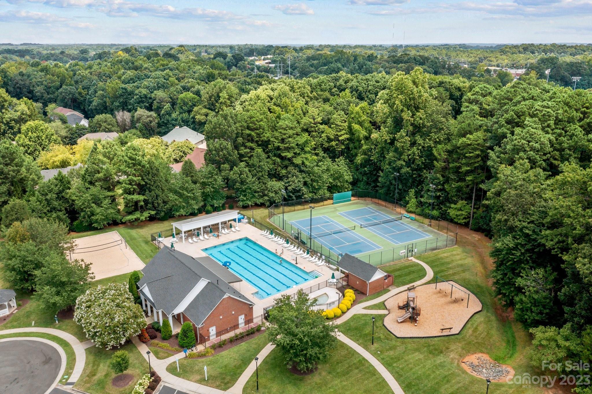 The Hamptons - Residential