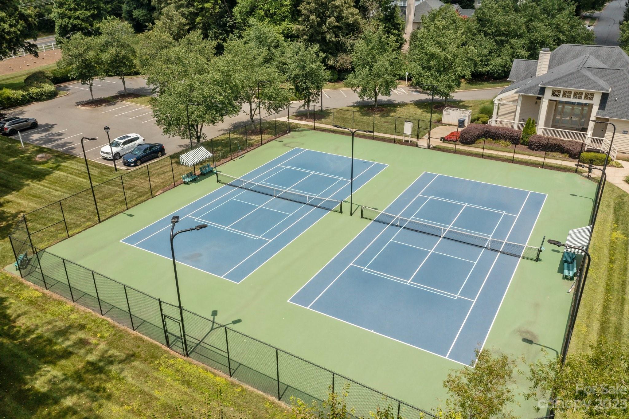 The Hamptons - Residential