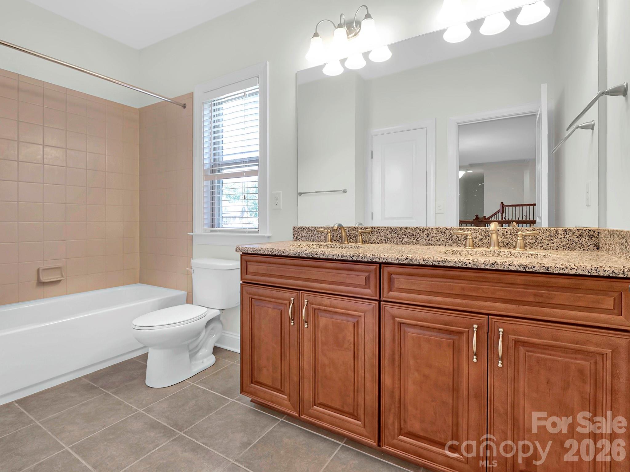 Lake Forest Preserve - Residential