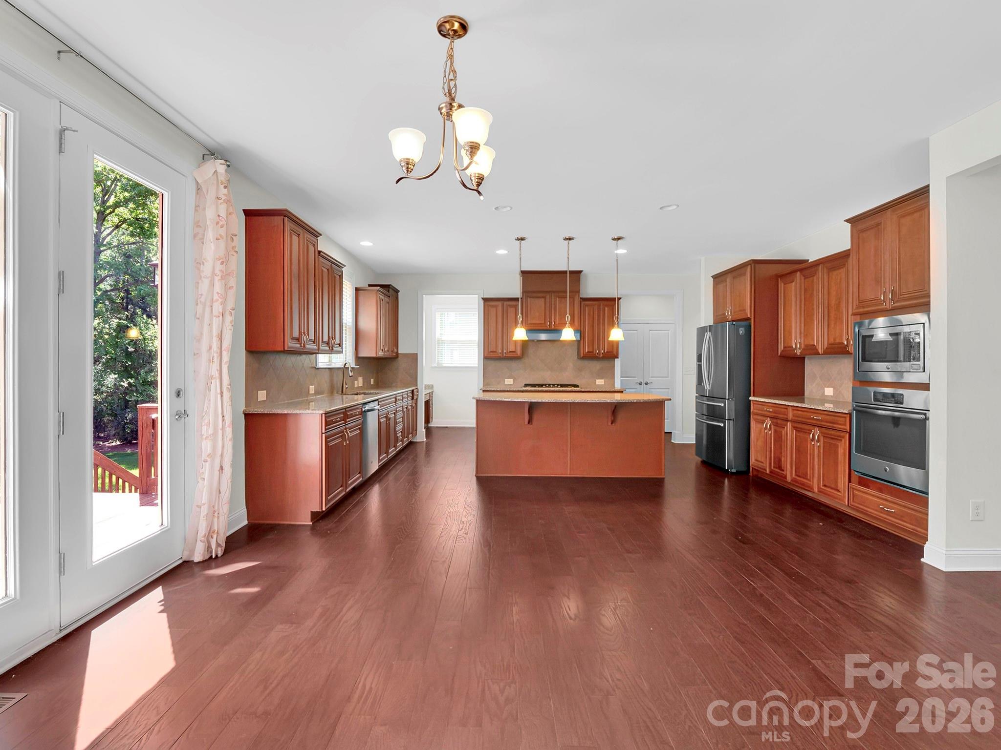 Lake Forest Preserve - Residential