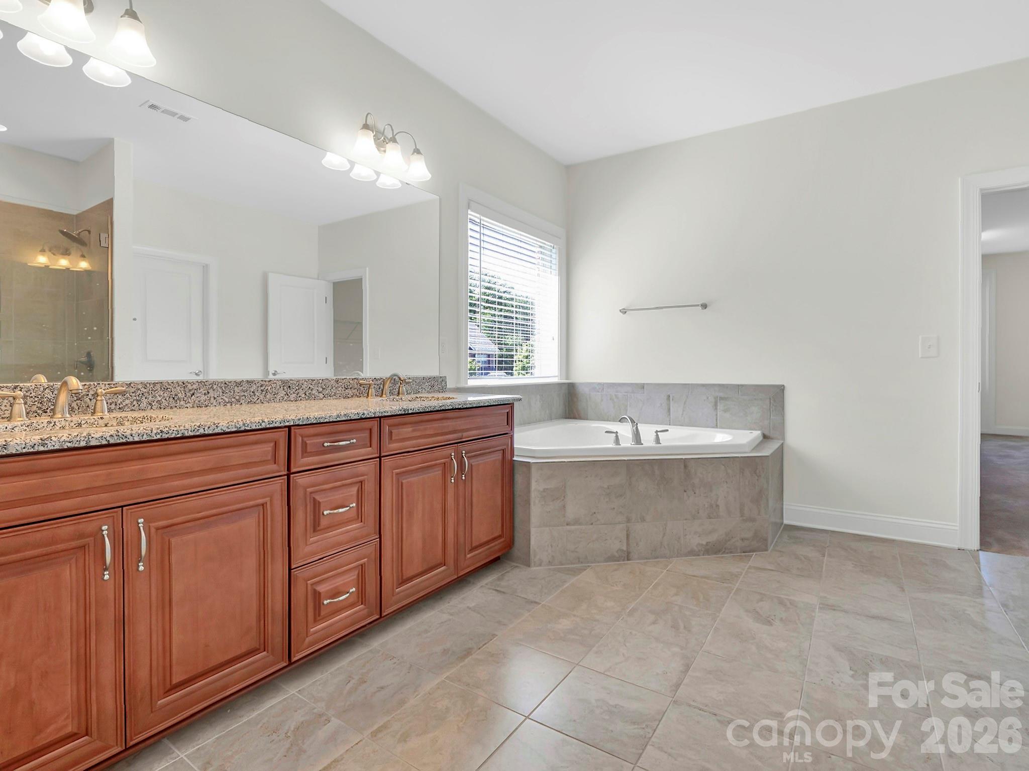 Lake Forest Preserve - Residential