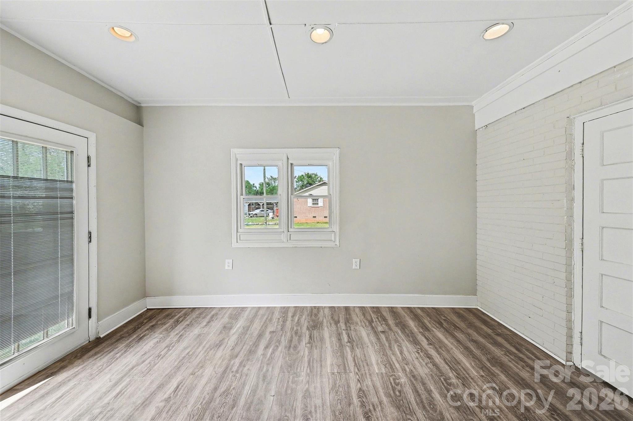 Derita Woods - Residential