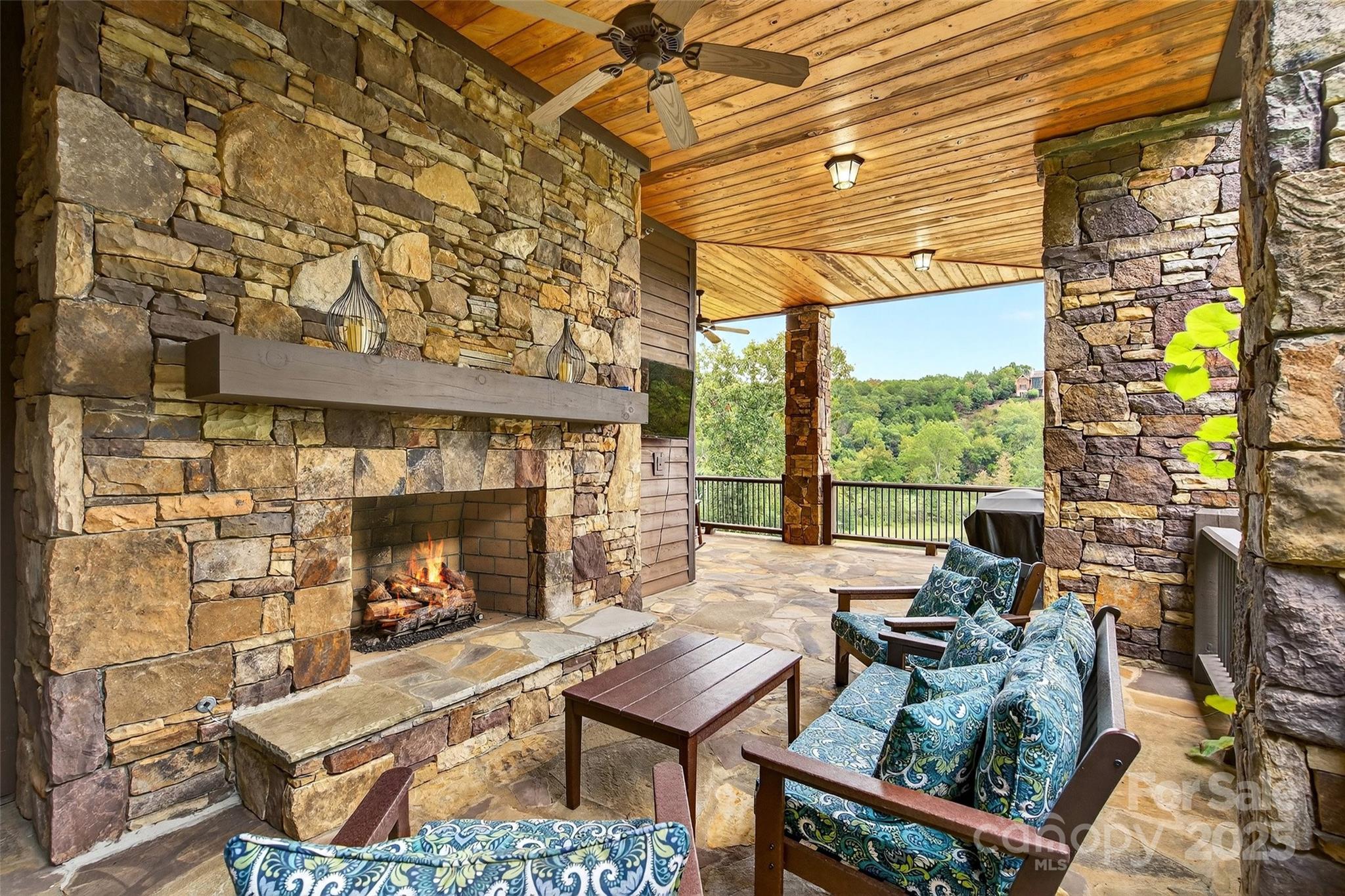 Brights Creek - Residential