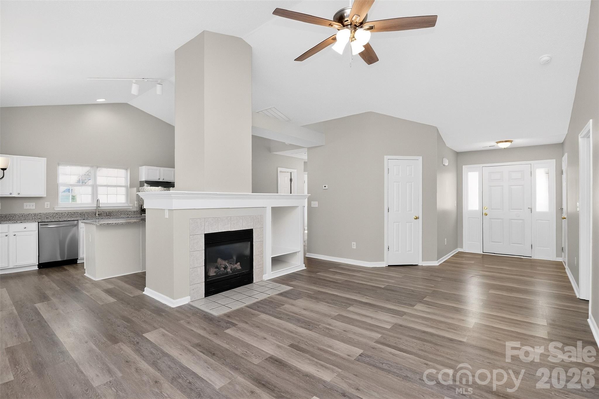 5774 Dove Point Drive SW