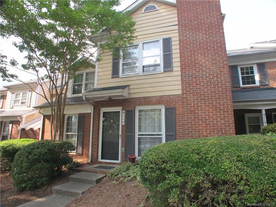 Charming 2 bedroom, 2.5 bath Townhome. Features 2 large master suites w/vaulted ceilings, Master Bath #1 offers a step-up garden tub, neutral flooring throughout, Living Room has a wood-burning fireplace, Kitchen has a pantry and great c-top space. It also includes a fenced in back patio that is wonderful for pets or privacy! Awesome location, close to shopping and restaurants as well!