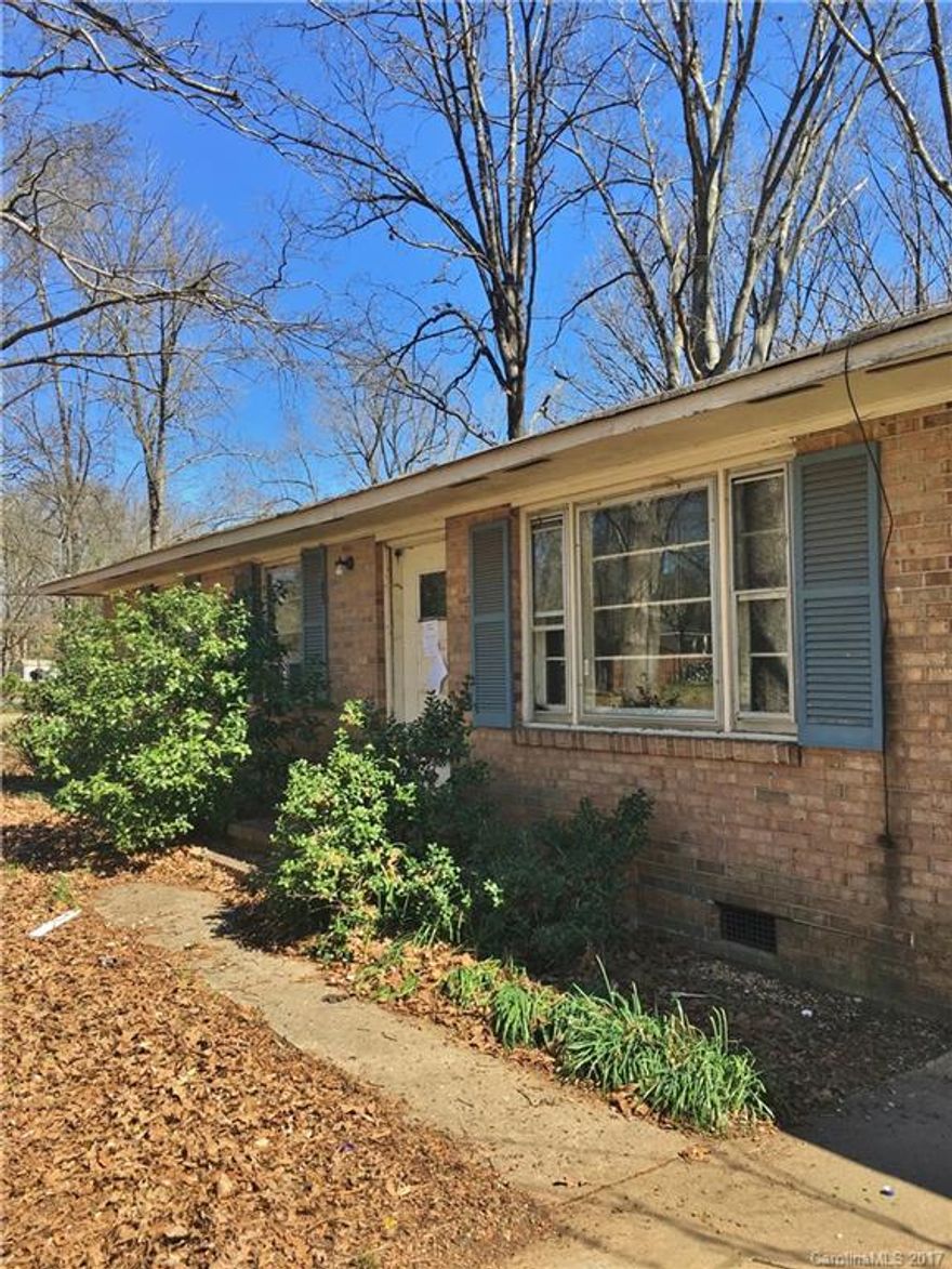 3 Bedroom/ 1 bath all brick ranch property.