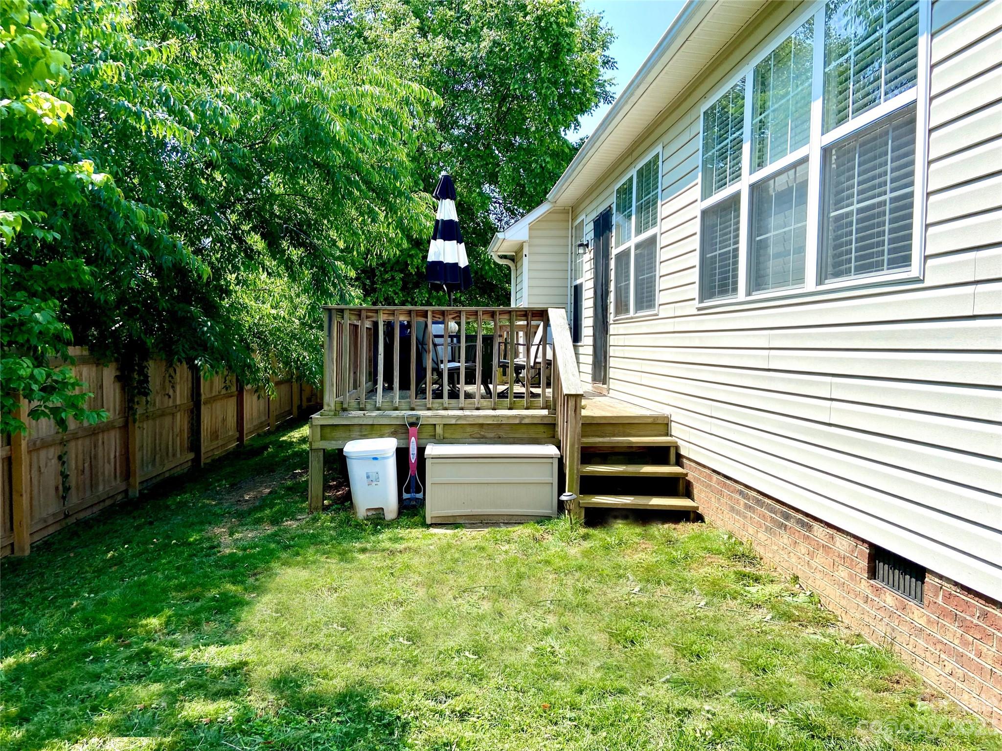 Waightstill Mountain - Residential