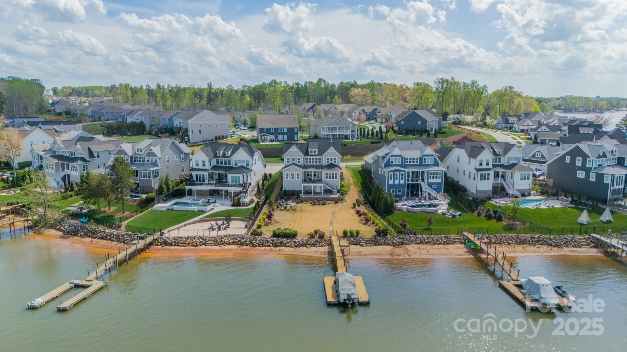 LakeWalk - Residential