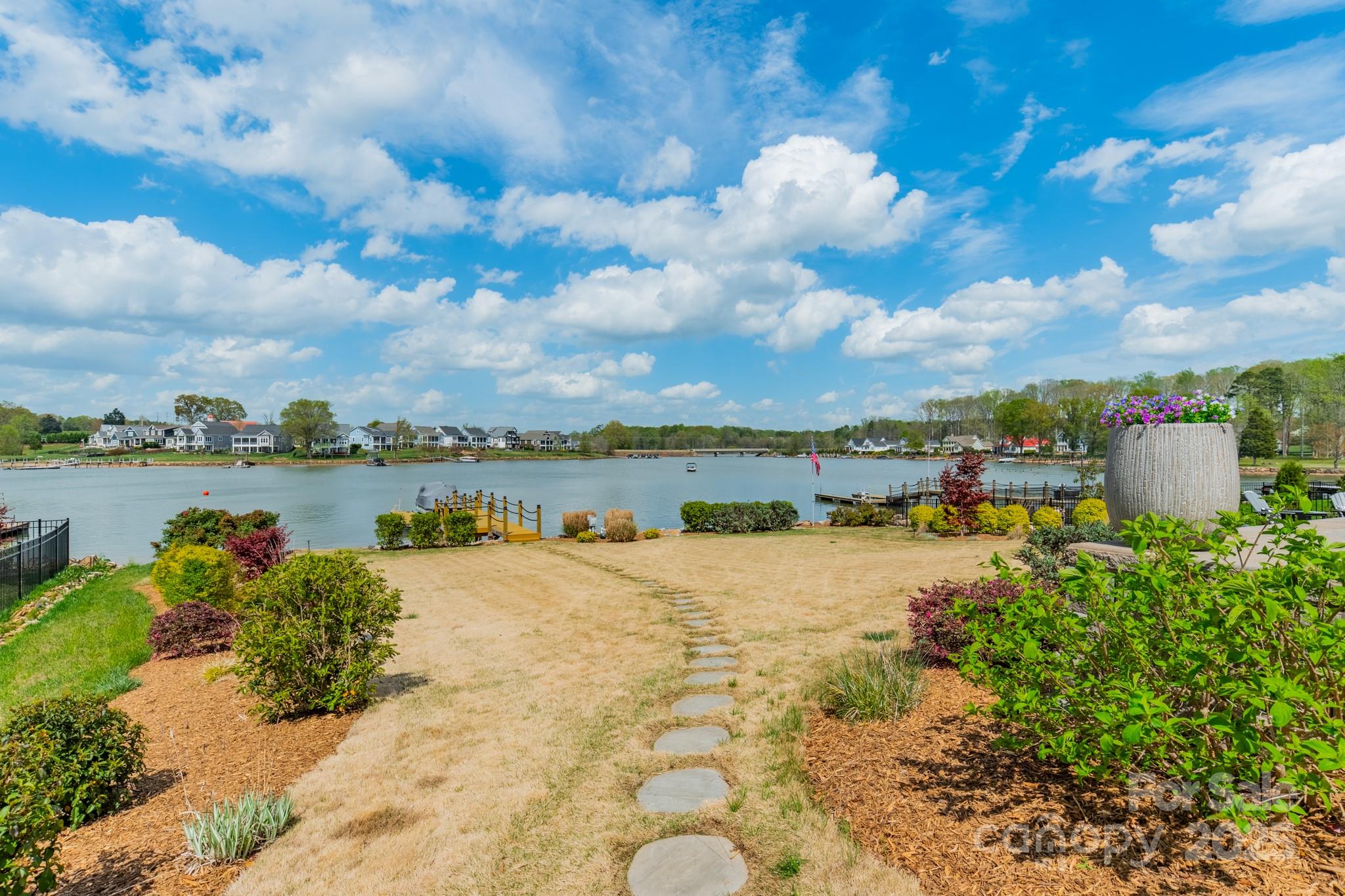 LakeWalk - Residential