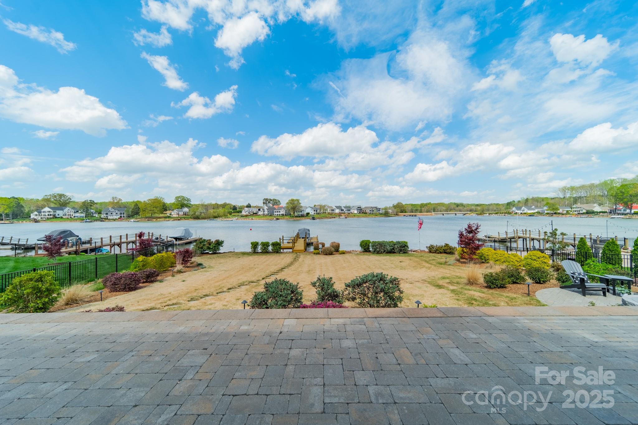 LakeWalk - Residential