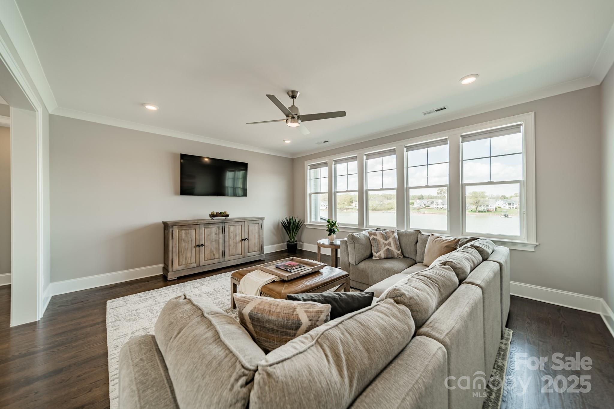 LakeWalk - Residential