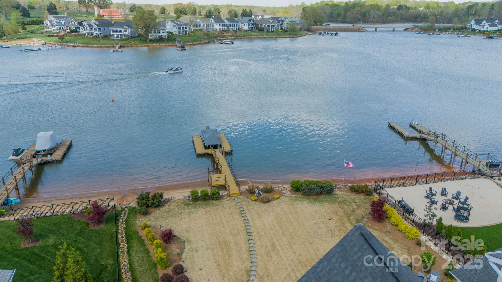 LakeWalk - Residential