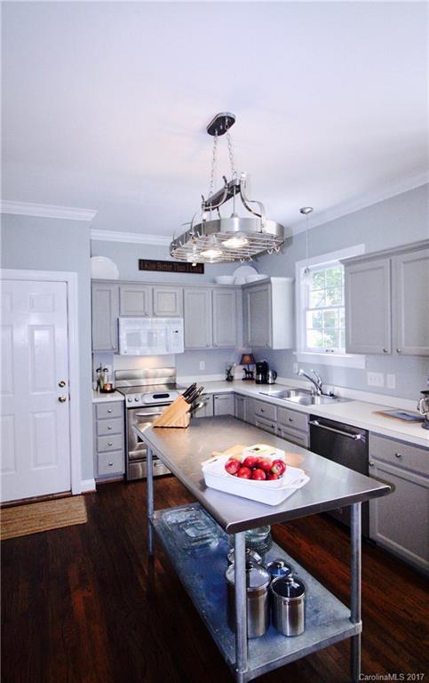 The Oaks on Providence - Residential