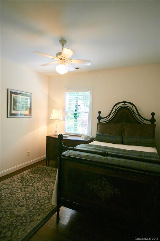 The Oaks on Providence - Residential