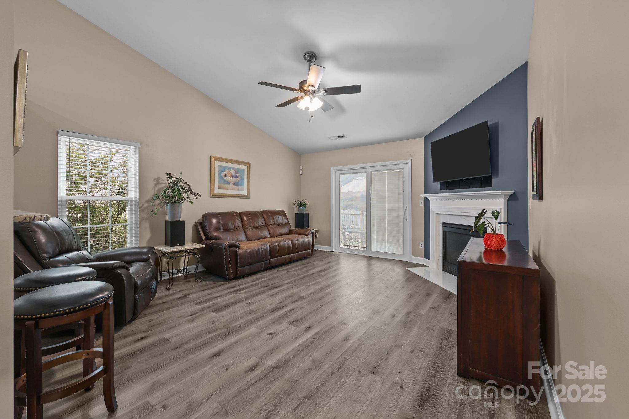 1433 Moss Creek Drive