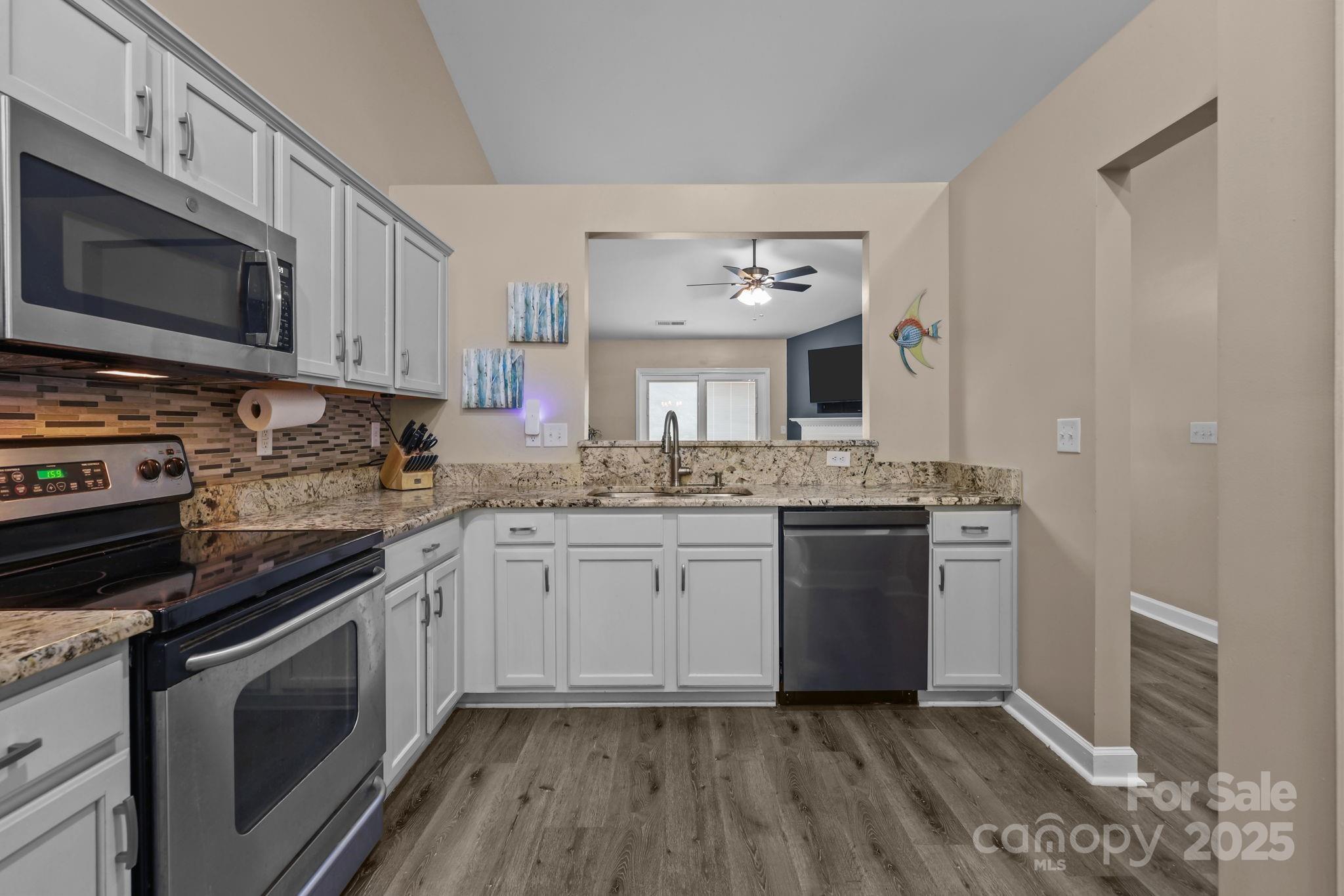 1433 Moss Creek Drive