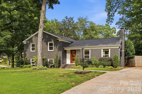 Photo of 5301 Glenham Drive, Charlotte, NC 28210 (MLS # 4396260)