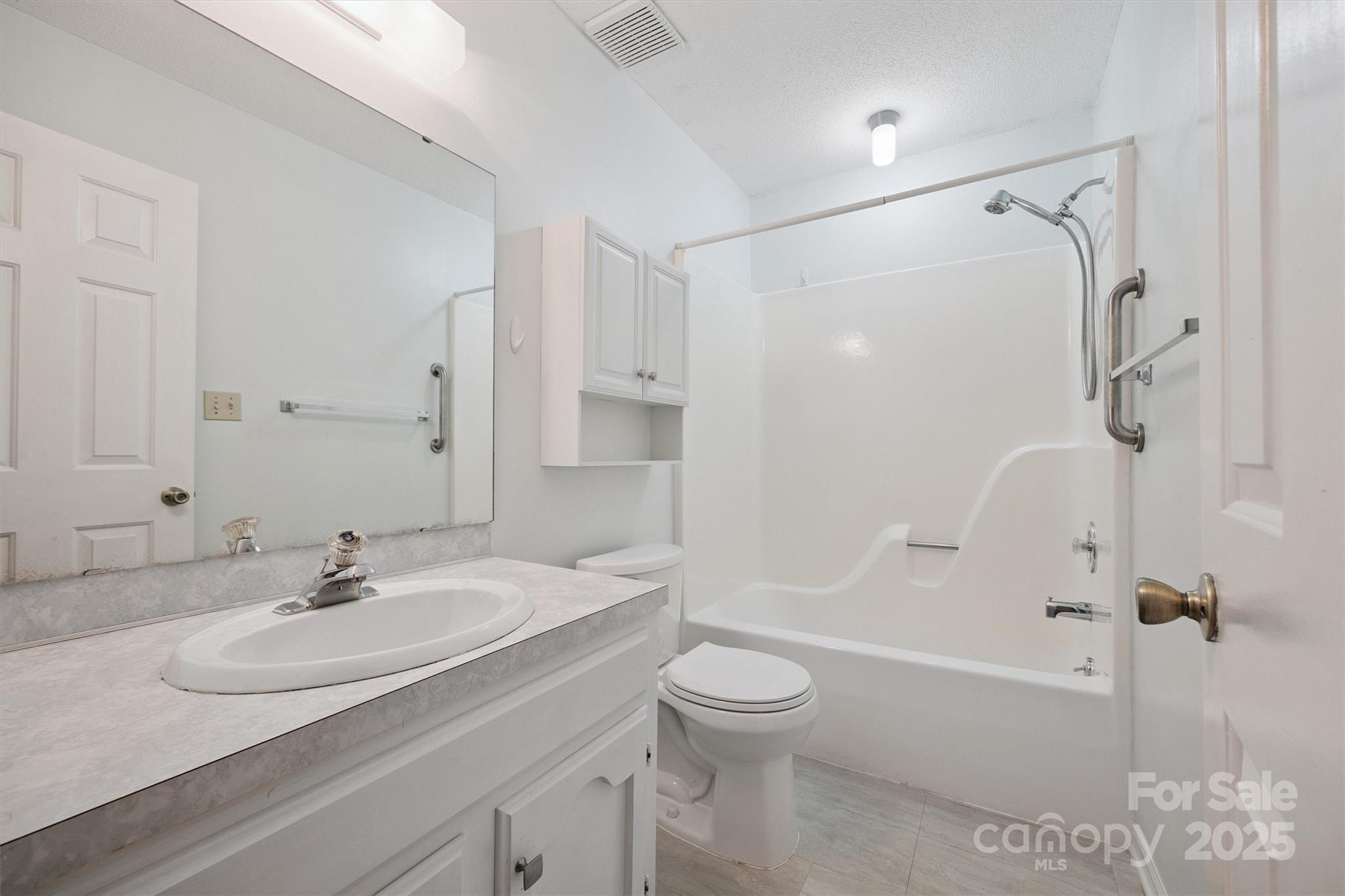 Olde Pointe - Residential