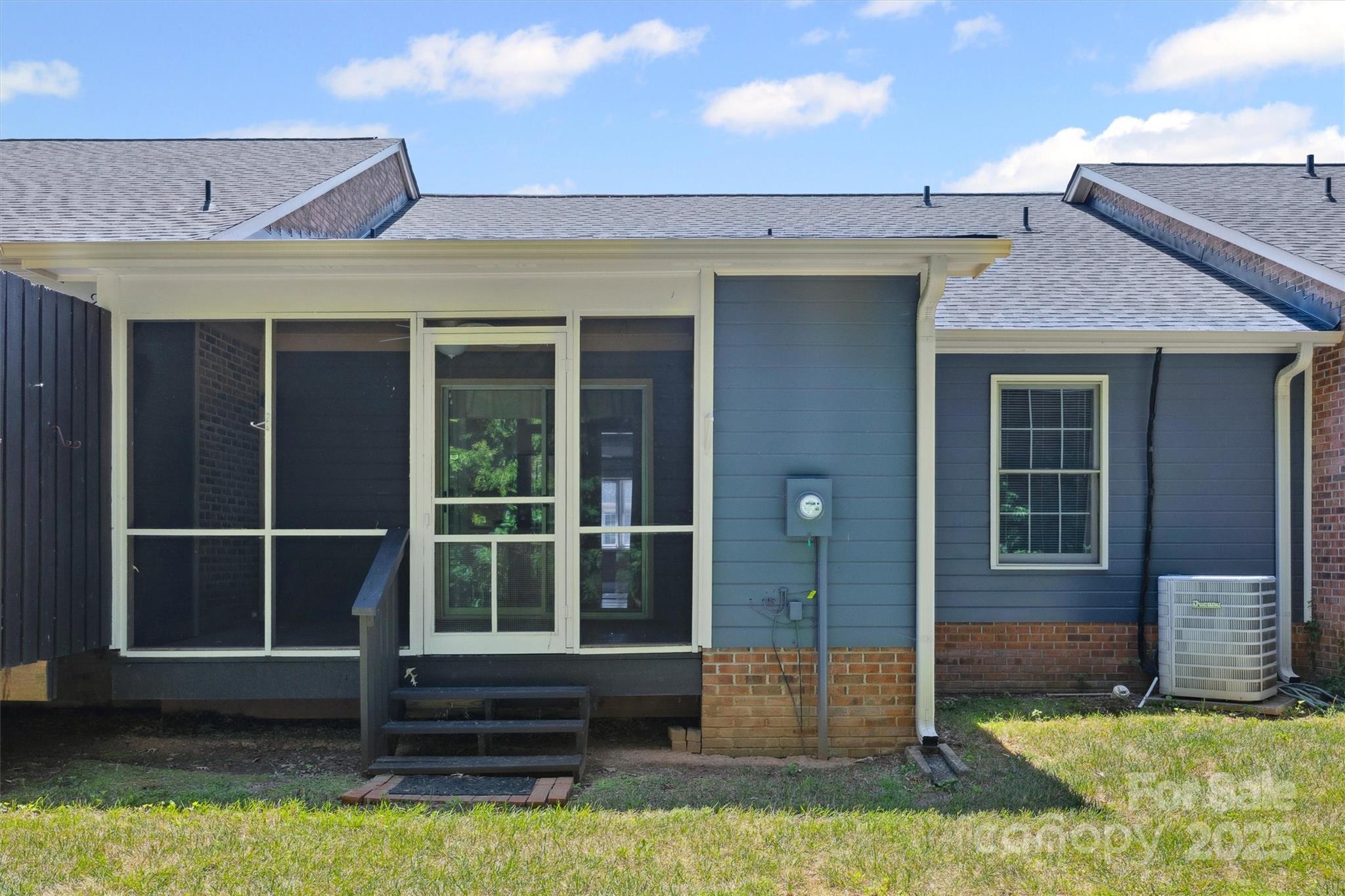 Olde Pointe - Residential