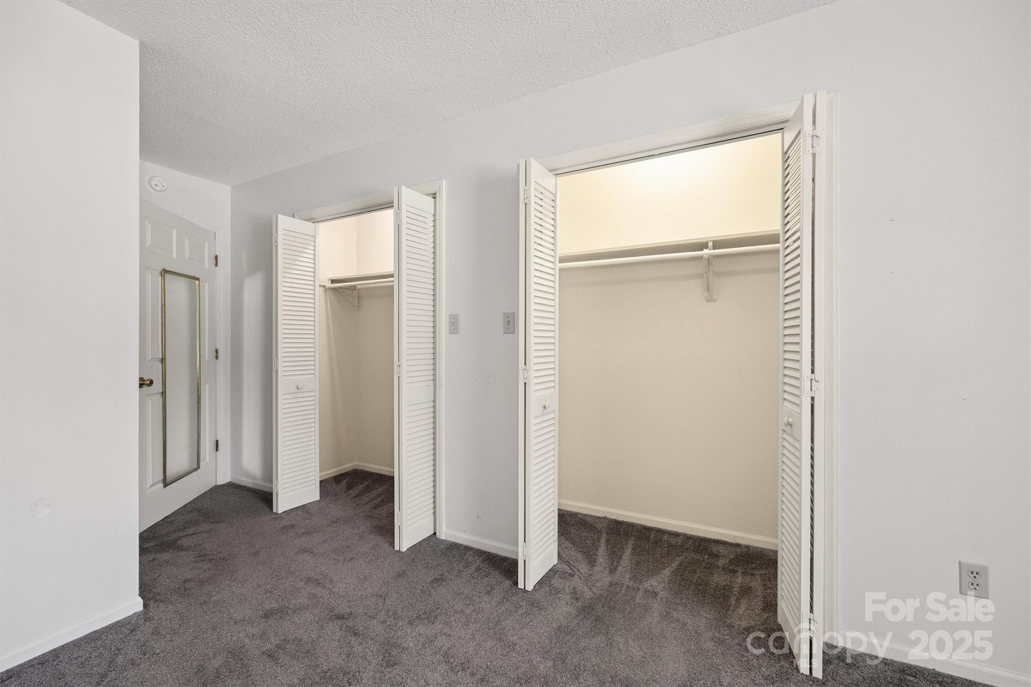 Olde Pointe - Residential