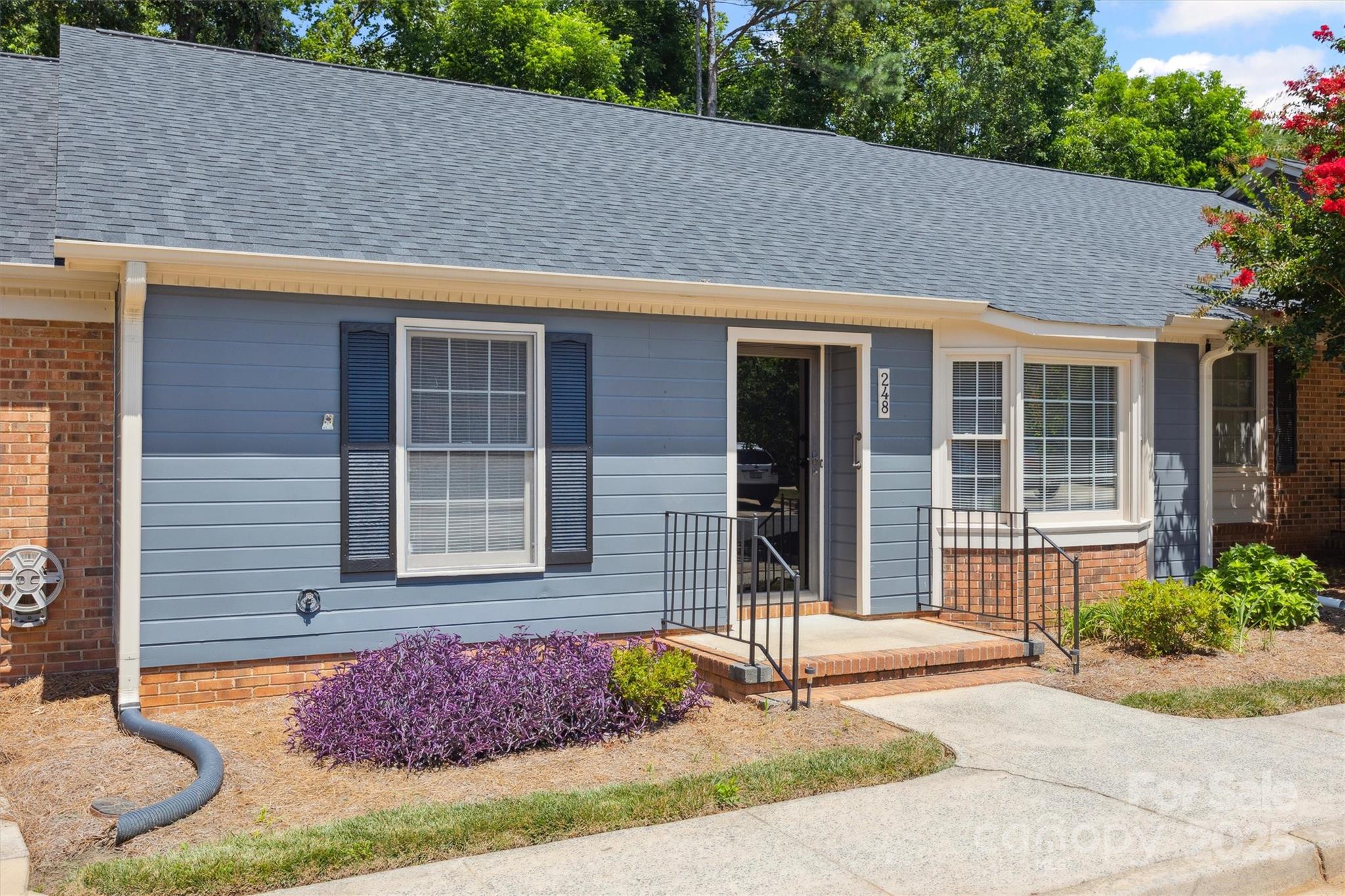 248 Pointe Circle