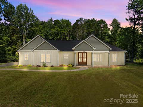 Photo for 108 Woodwinds Street