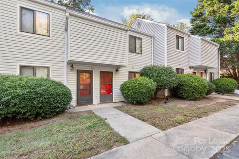 Photo of 951 Hollywood Street #J, Charlotte, NC 28211 (MLS # 4301593)