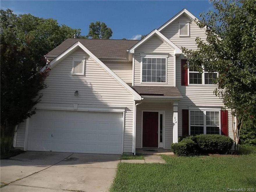 Spacious 4 bedrooms + office in desired Withrow Downs neighborhood.  Easy access to I-485, I-85.  Near Concord Mills with all the shopping and restaurants you could possibly need.  Master bedroom has a vaulted ceiling and master bath has a nice sized walk in closet, dual vanity, separate shower and garden tub.