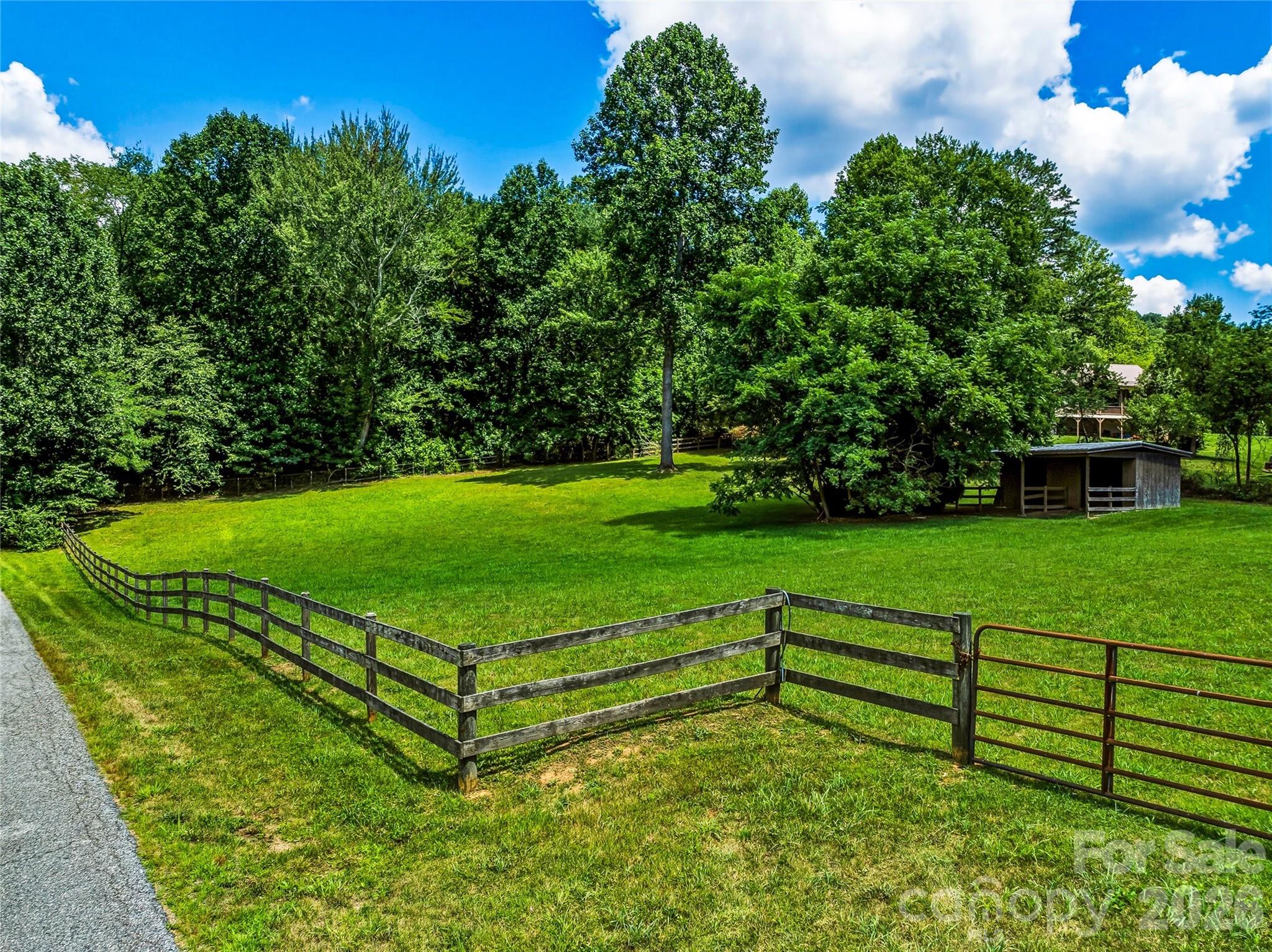 150 Rainbow View Drive