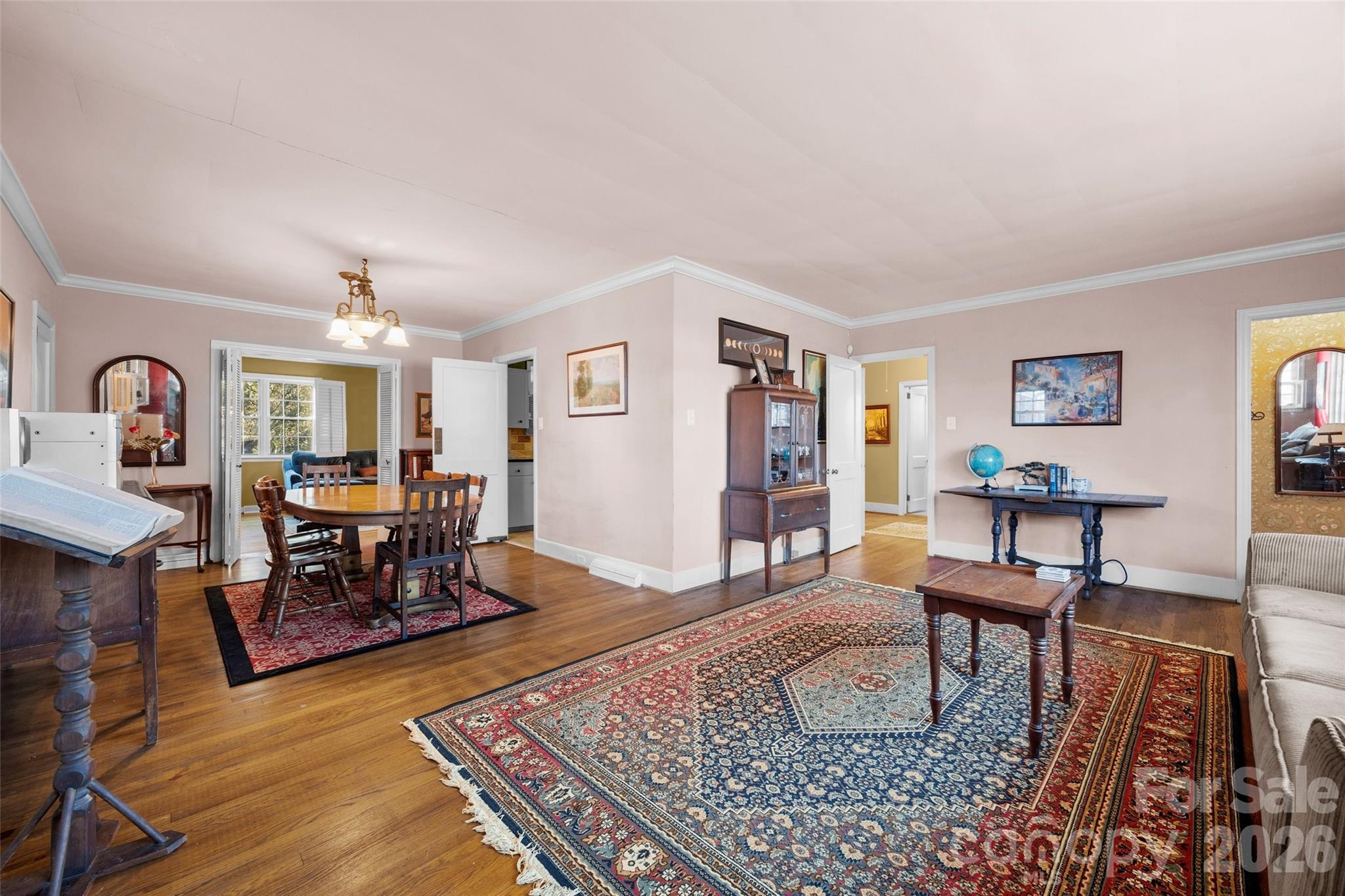 Country Club Estates - Residential