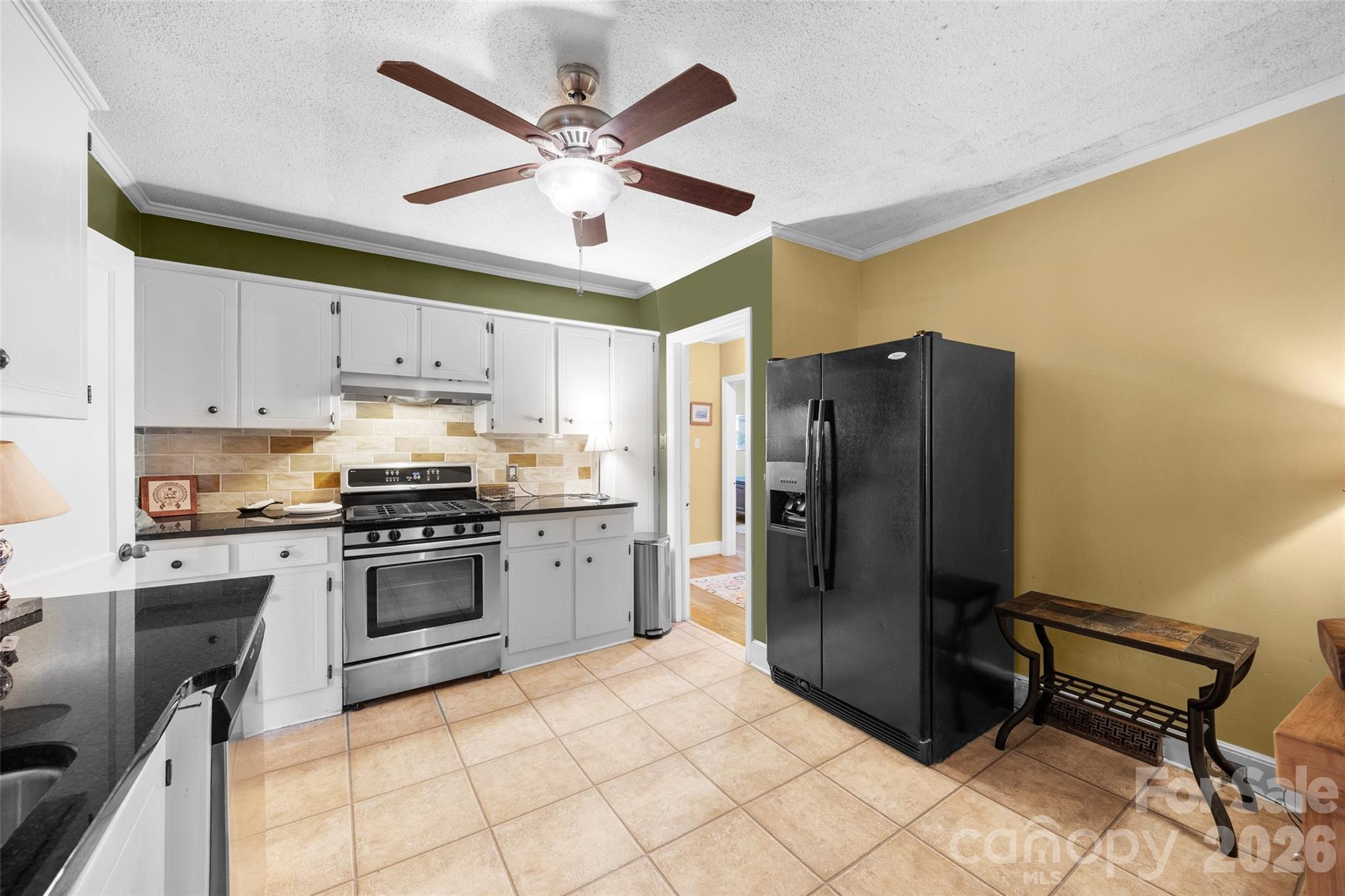 Country Club Estates - Residential