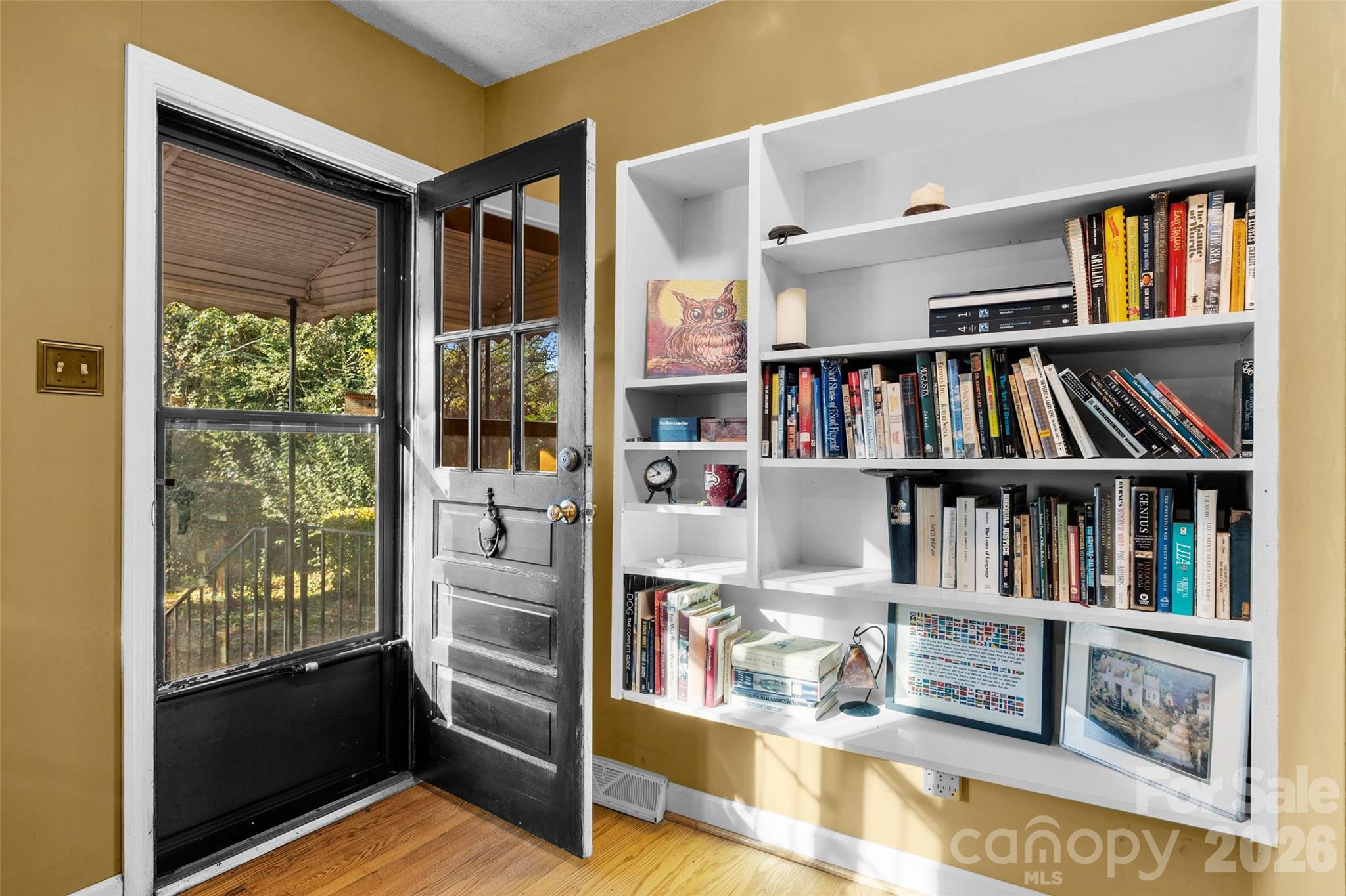 Country Club Estates - Residential