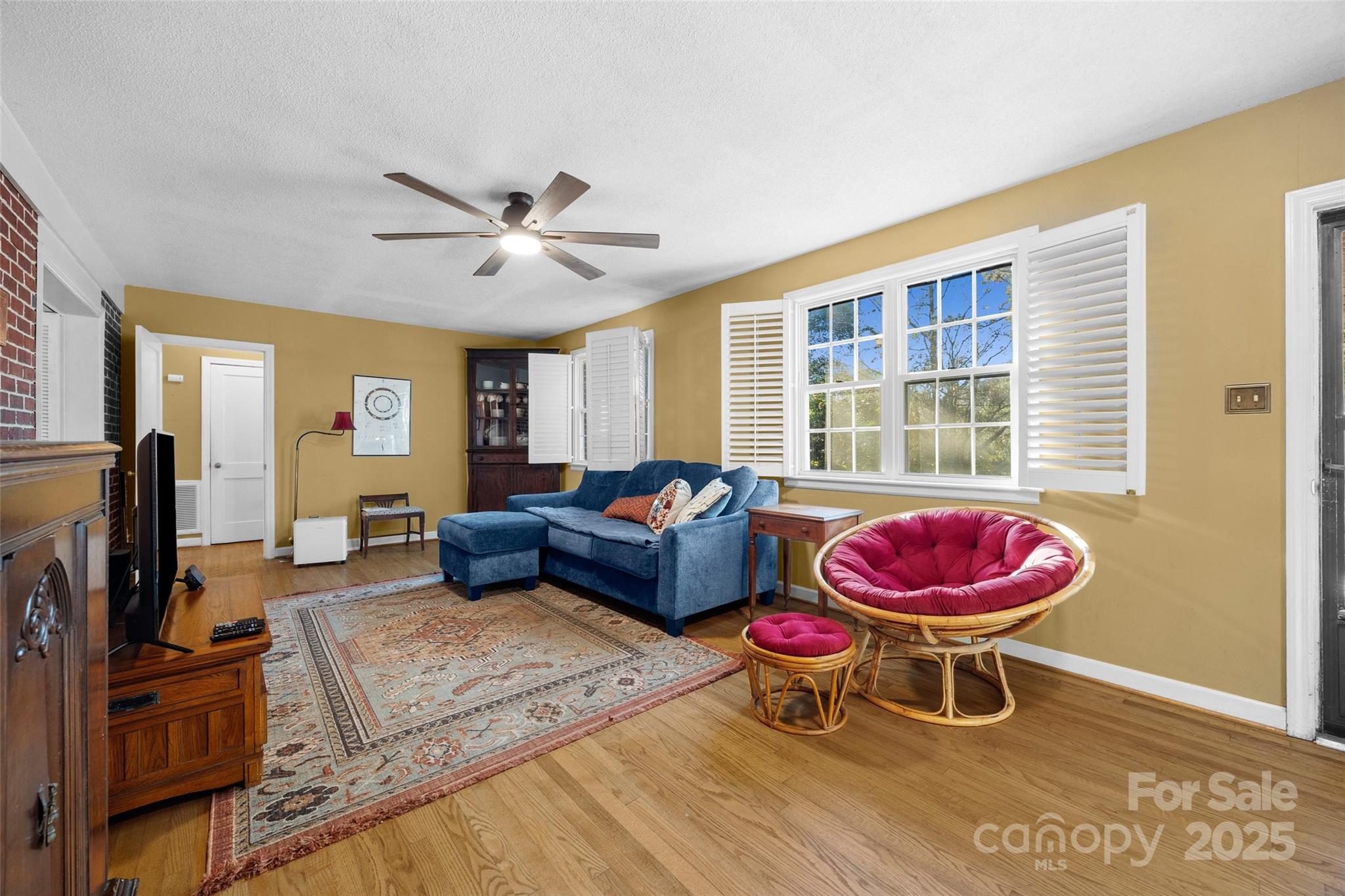 601 Country Club Drive