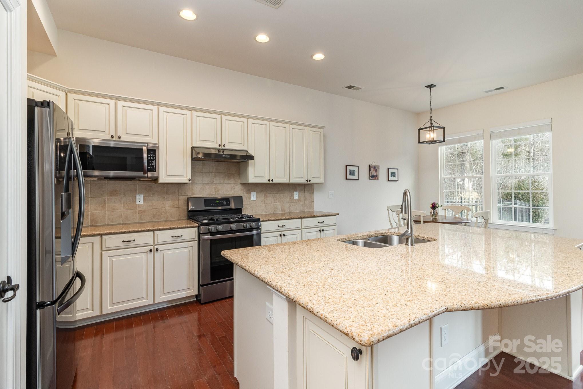 Summers Walk - Residential