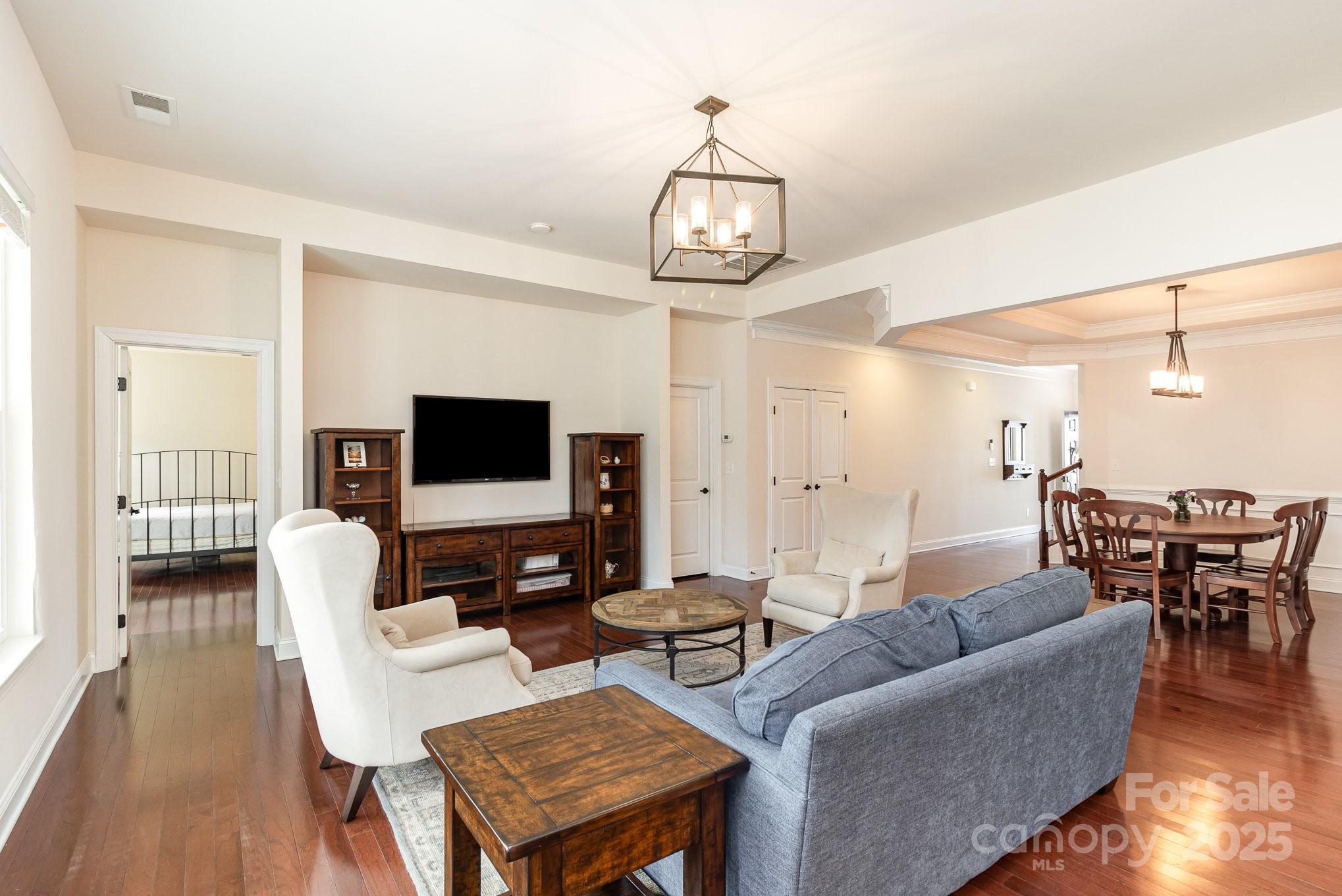 Summers Walk - Residential