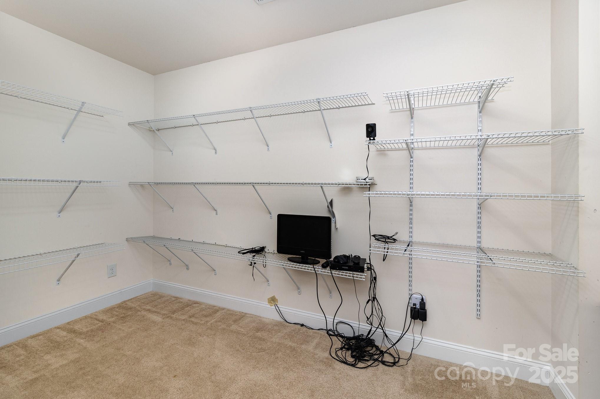 Summers Walk - Residential