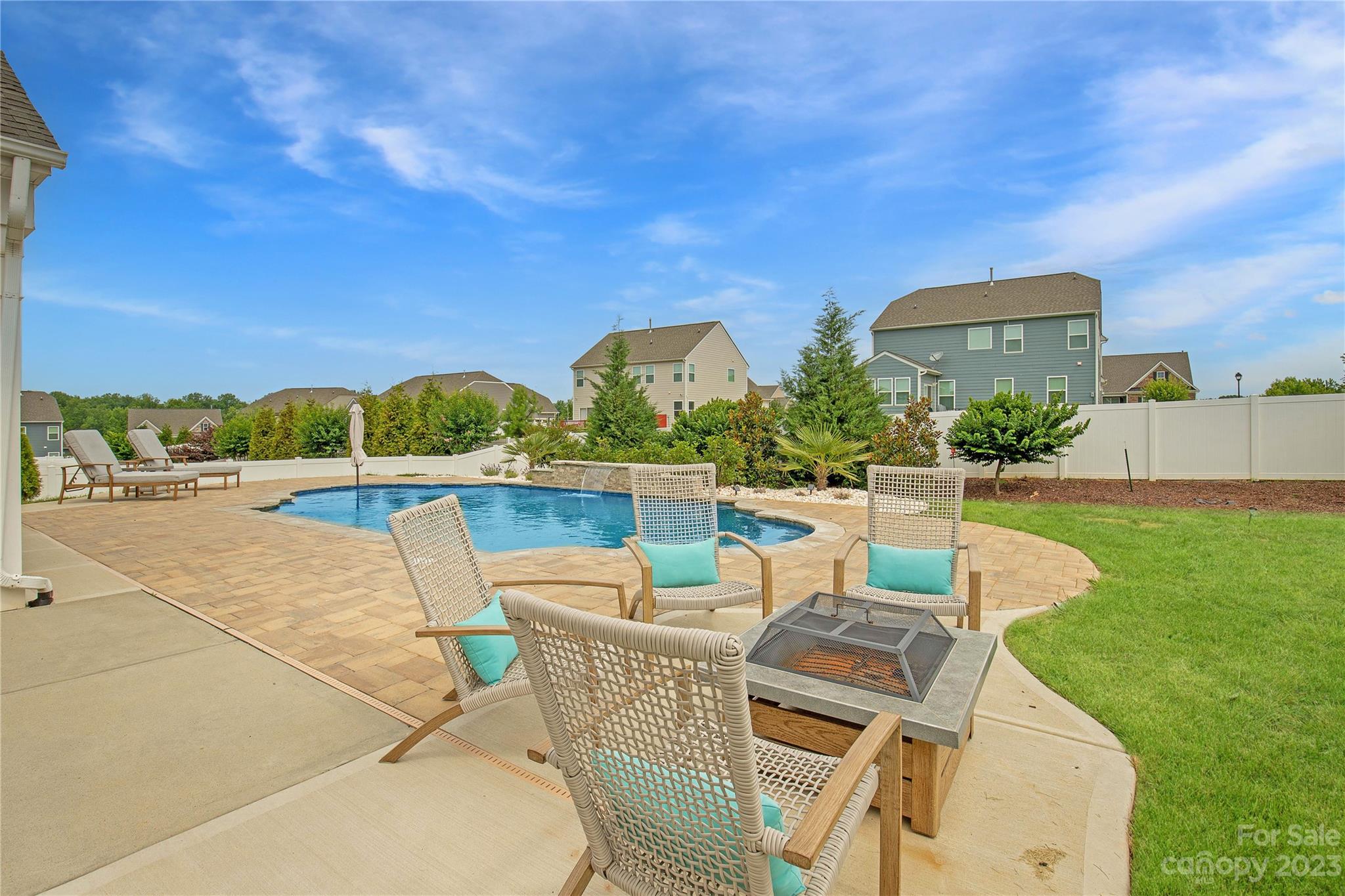 Wellesley - Residential