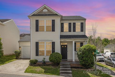 8424 Spirea Court Charlotte NC 28215