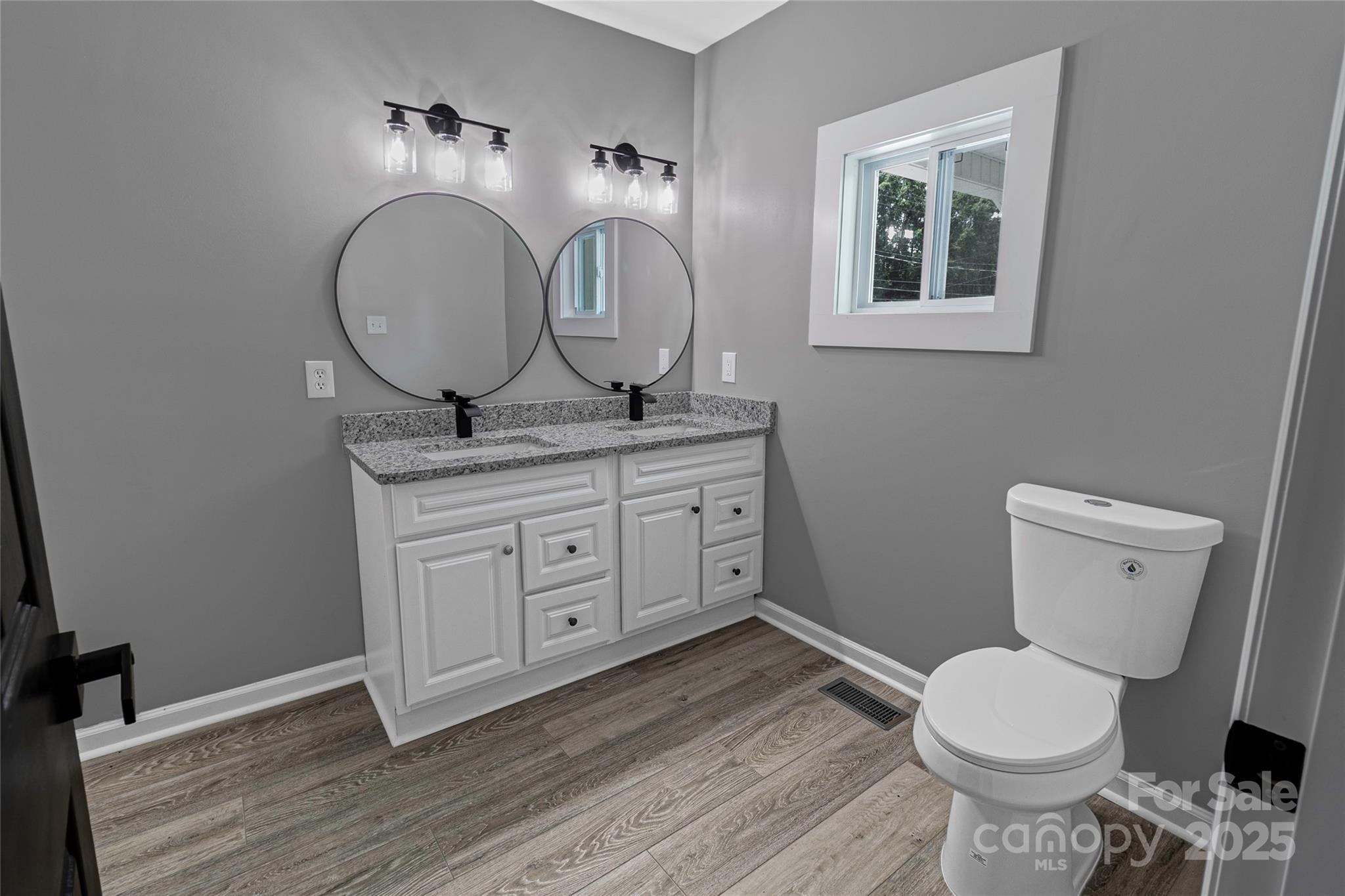 1210 Cloninger Avenue