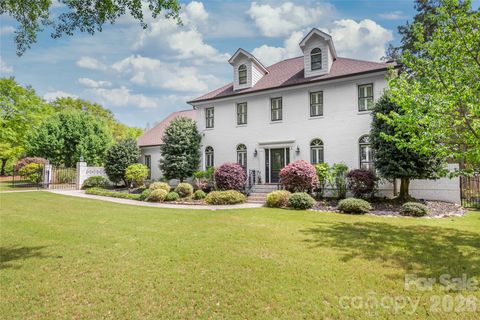 9631 Logan Court Charlotte NC 28210