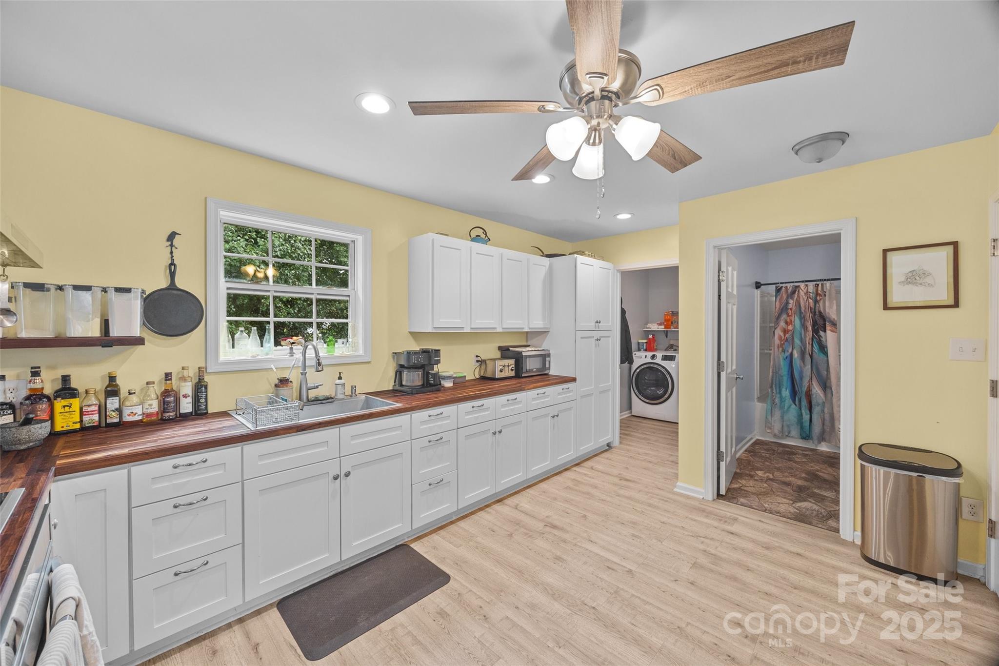 Joannas Lake - Residential