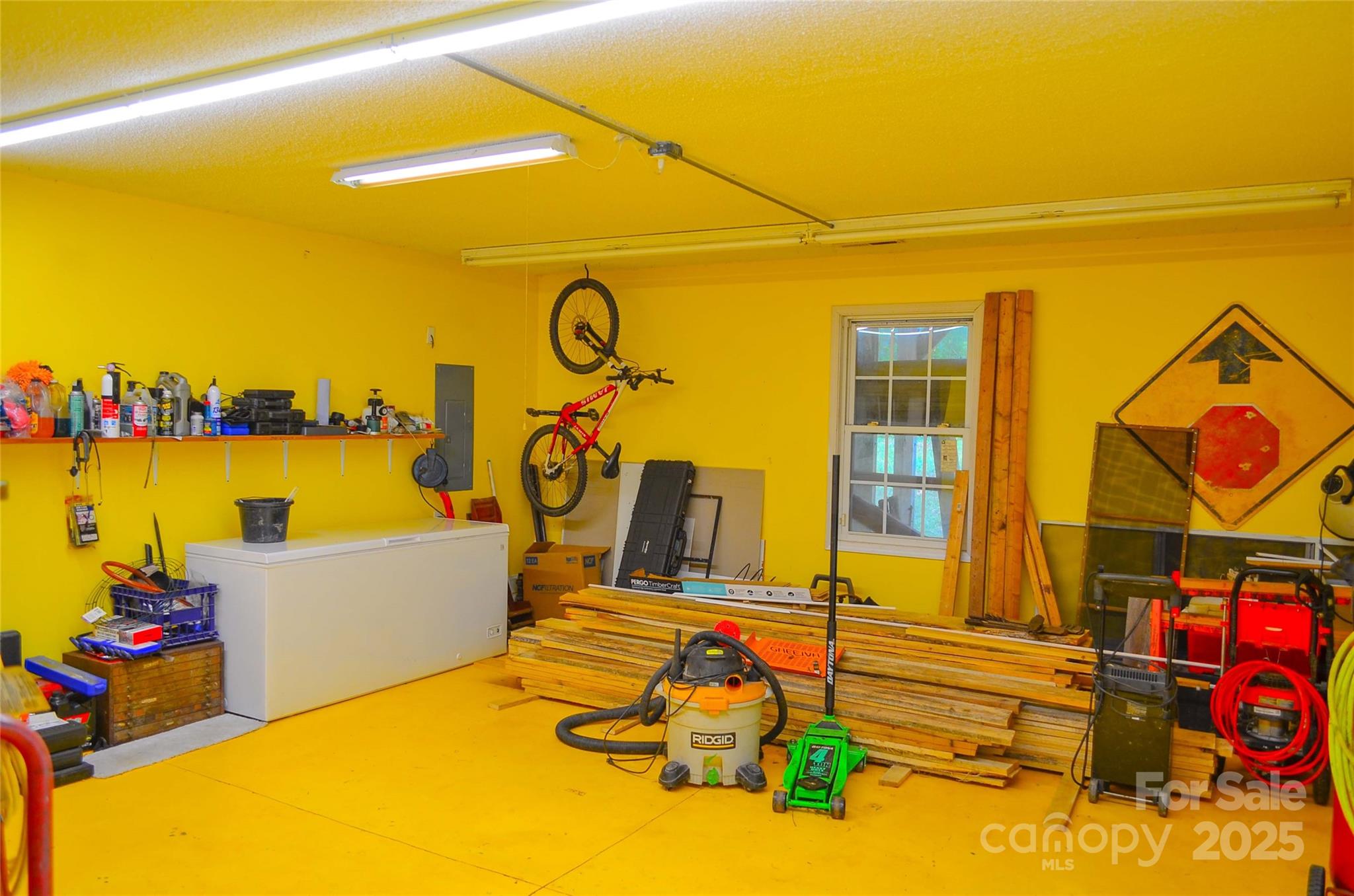 Joannas Lake - Residential