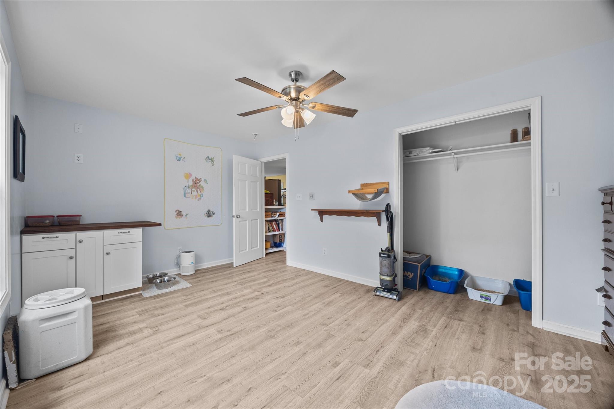 Joannas Lake - Residential