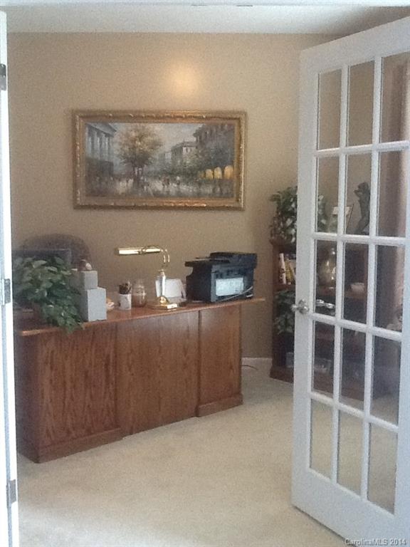 LAUREL MEADOW - Residential