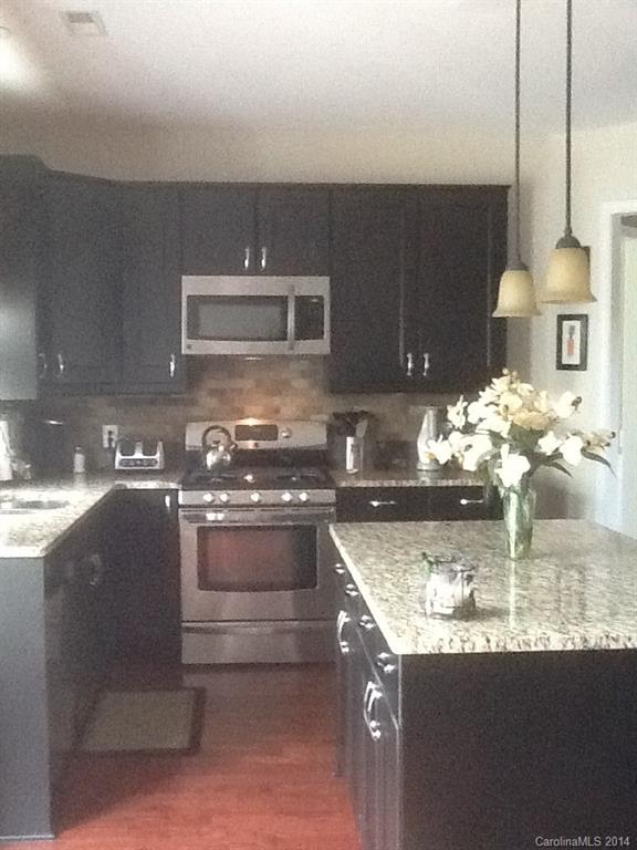 LAUREL MEADOW - Residential