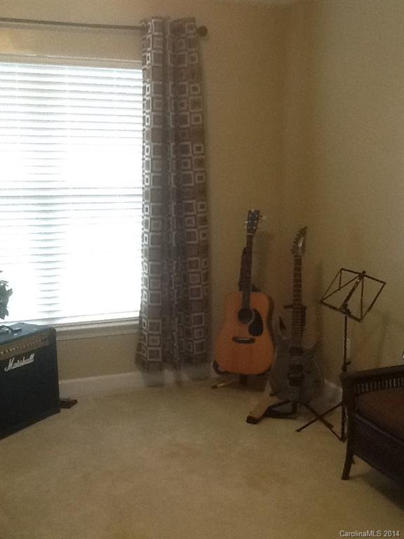 LAUREL MEADOW - Residential