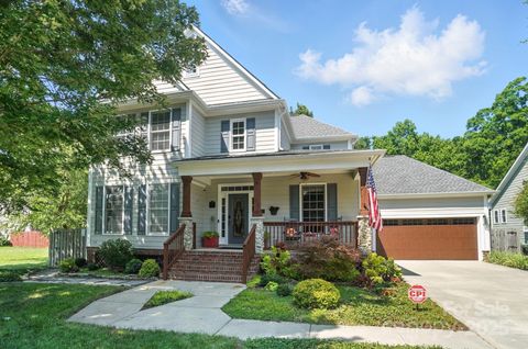 5005 Craftsman Ridge Drive Matthews NC 28104