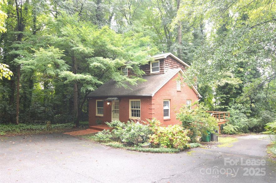 Charming cottage home nestled in a private wooded lot! Hardwood floors throughout 2 bedrooms with full bathrooms. Brand new Trane HVAC and Furnace , professional painted, Washer and Dryer included. Minutes to SouthPark mall and restaurants. This is a Must see.